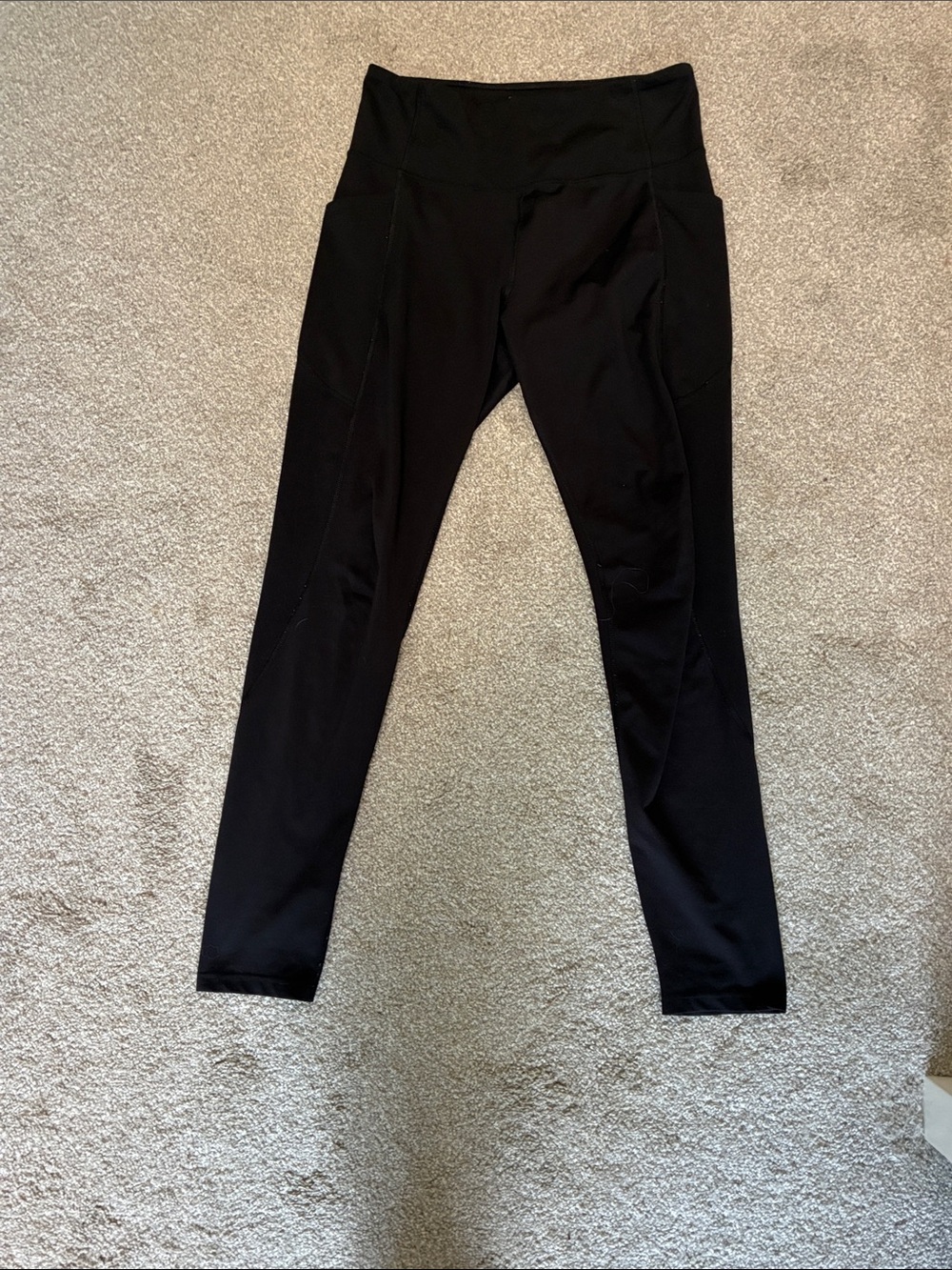 Black High-Waist Athletic Leggings with Pockets